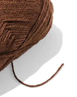 acryl garen 100g 250m bruin