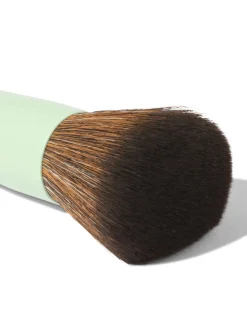 foundation en concealer kwast 17