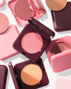 hervulbaar poederdoosje voor blush of highlighter donkerrood