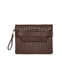 laptophoes 37x28x2.5cm met flap doorgestikt donkerbruin