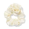 satijnen scrunchie roos